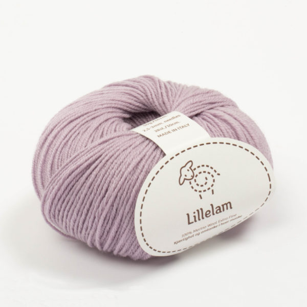 Lillelam Merinoull 50g - Lillelam Merinoull lys plomme 1